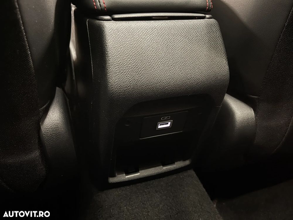 Peugeot 308 BlueHDi FAP 130 EAT8 Stop & Start GT - 27