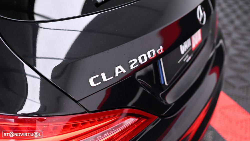 Mercedes-Benz CLA 200 d Shooting Brake Urban Aut. - 17