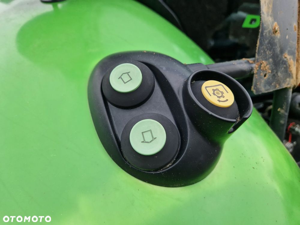 Deutz-Fahr AGROTRON 130 Profline Ładowacz STOLL - 25