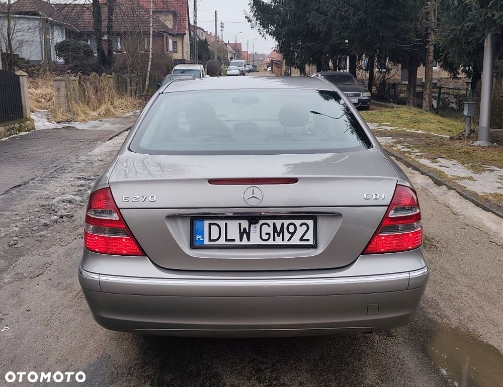 Mercedes-Benz Klasa E - 5