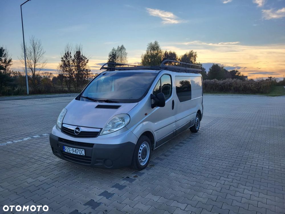 Opel Vivaro - 8