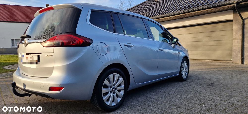 Opel Zafira - 16