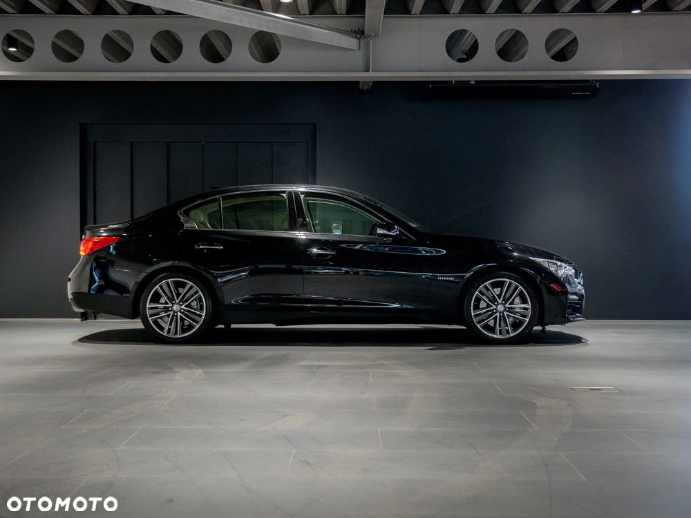 Infiniti Q50 Hybrid Sport Tech - 6