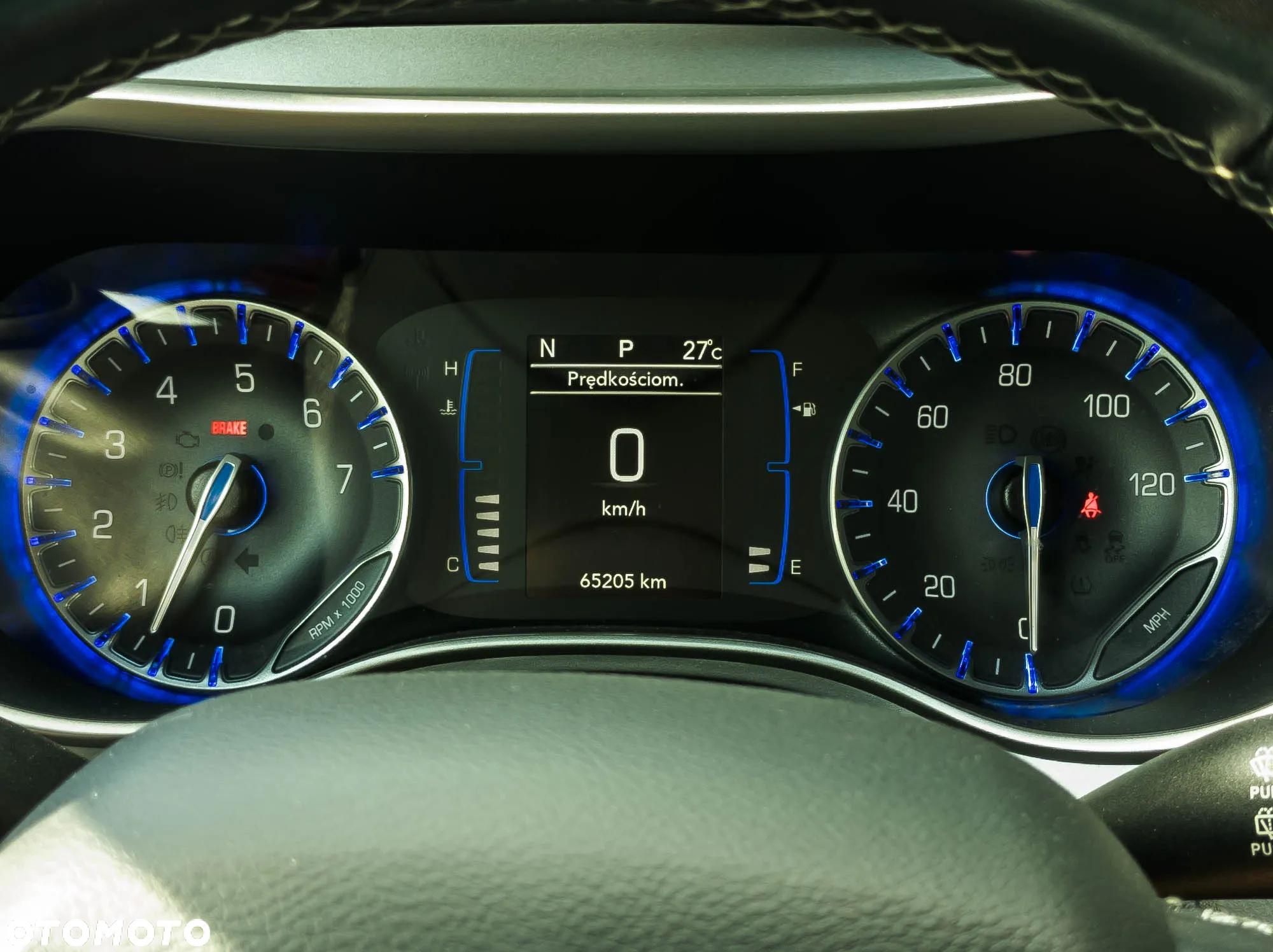 Chrysler Pacifica - 2