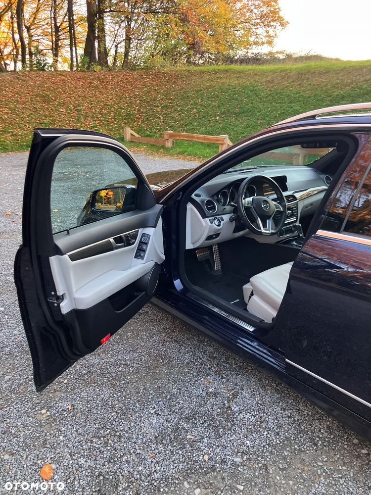 Mercedes-Benz Klasa C 350 T (BlueEFFICIENCY) 7G-TRONIC Avantgarde - 11