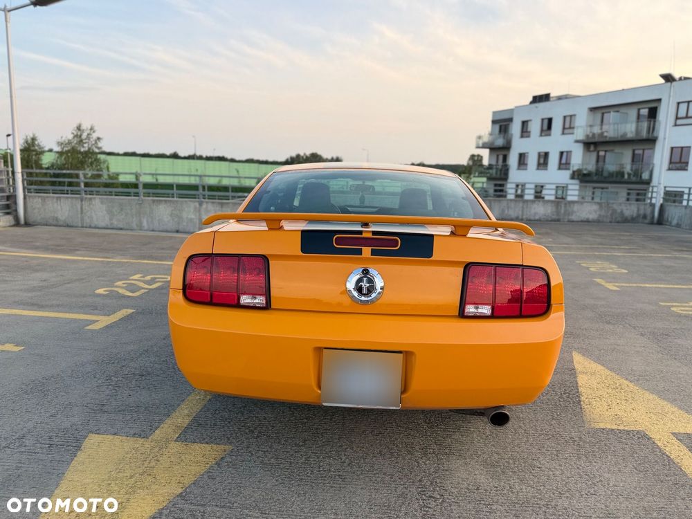 Ford Mustang - 7