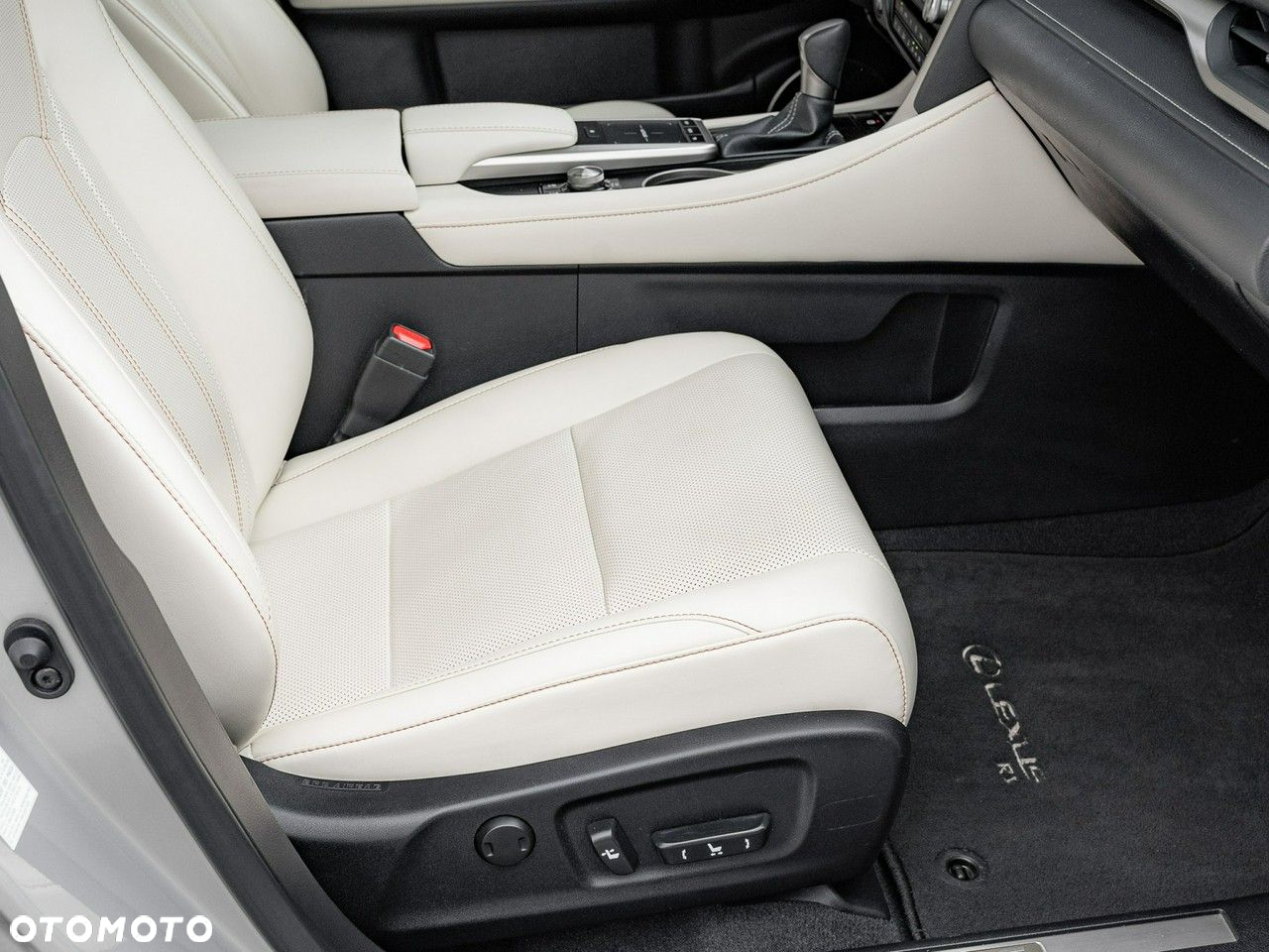 Lexus RX 450h F-Impression - 34