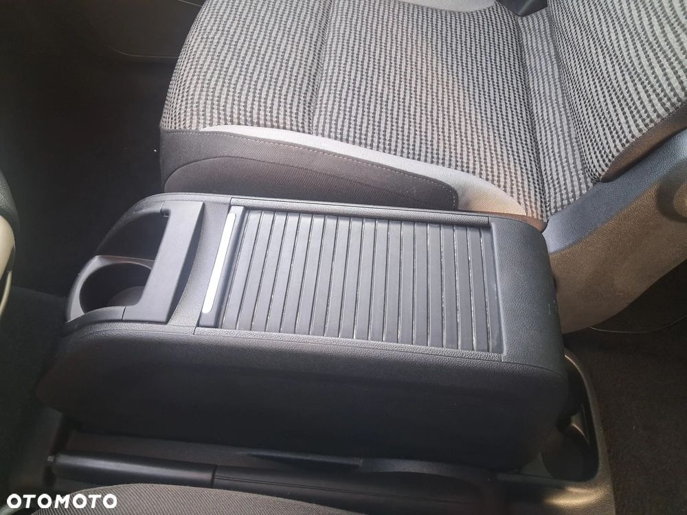 Peugeot Partner 90 Quiksilver - 29