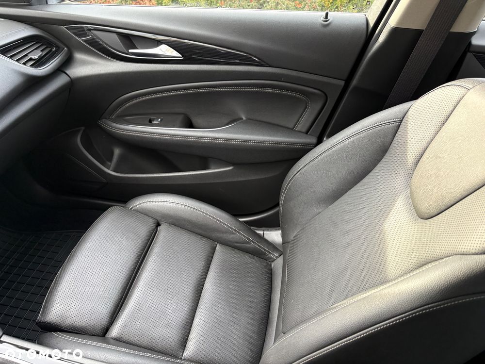 Opel Insignia 2.0 CDTI Cosmo S&S - 23