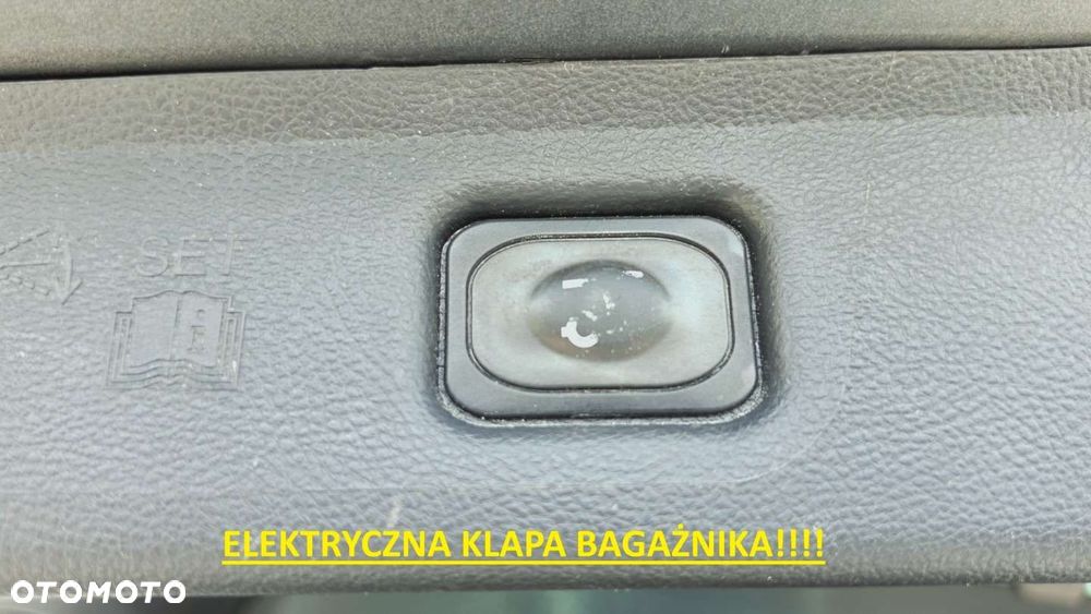 Ford S-Max 2.0 EcoBlue Titanium - 24