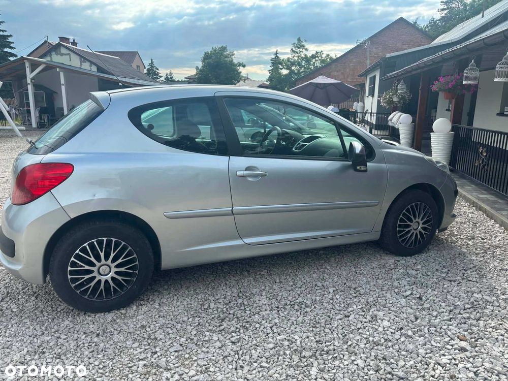 Peugeot 207 - 7