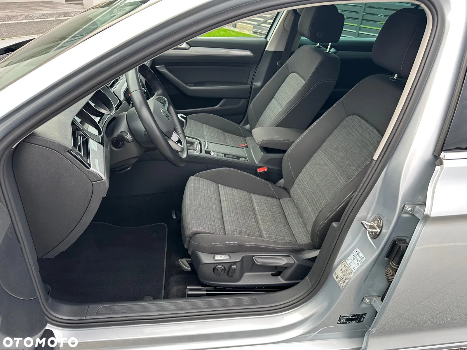 Volkswagen Passat 2.0 TDI EVO Business - 14