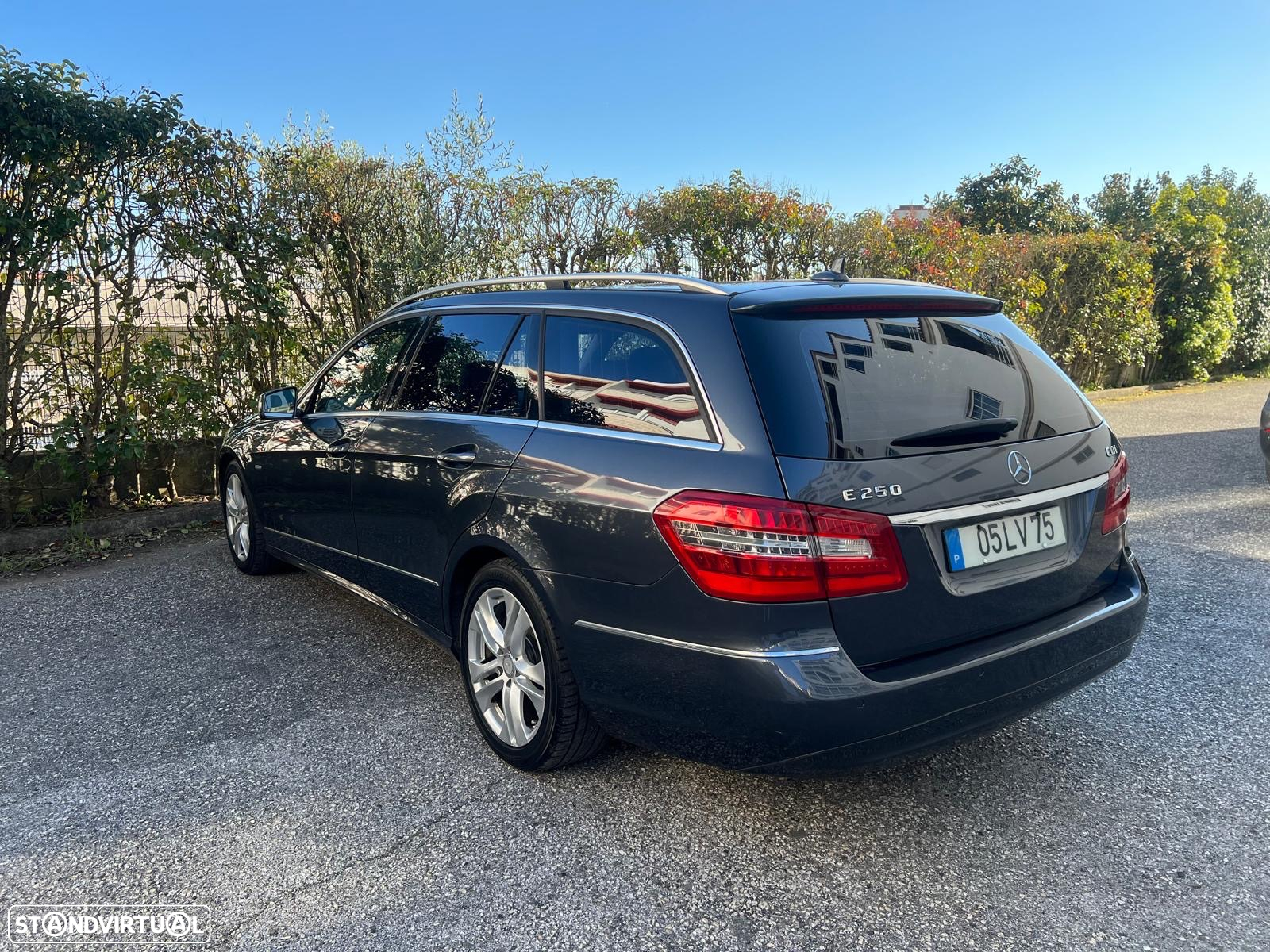 Mercedes-Benz E 250 CDi Elegance BlueEfficiency Auto. - 3