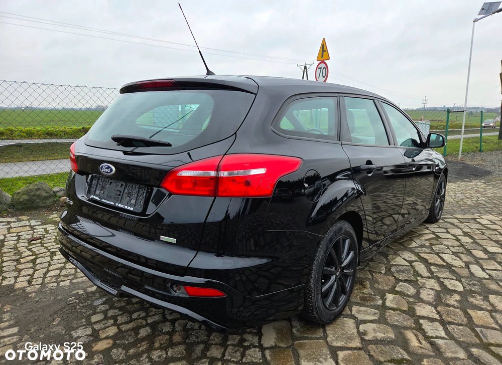 Ford Focus 1.0 EcoBoost ST-Line - 4
