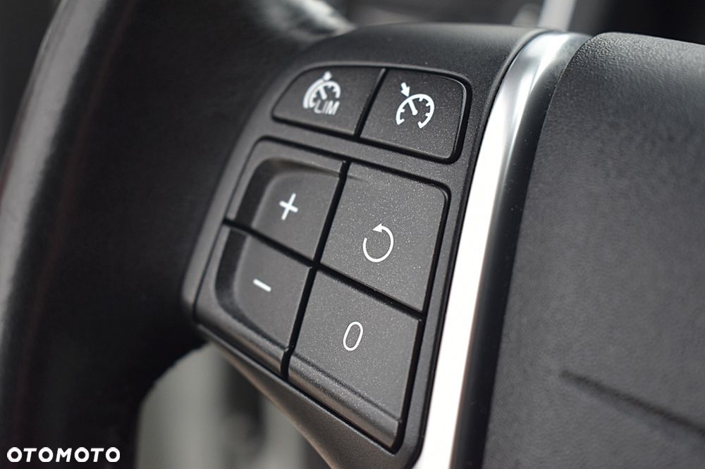 Volvo S60 D3 Geartronic Summum - 31