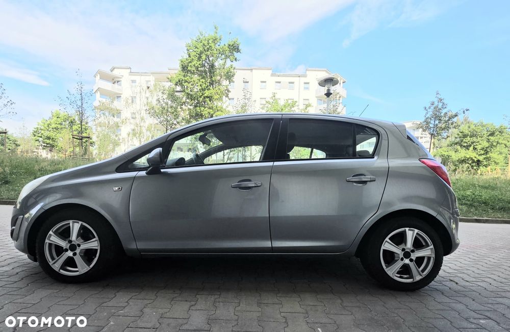 Opel Corsa - 22