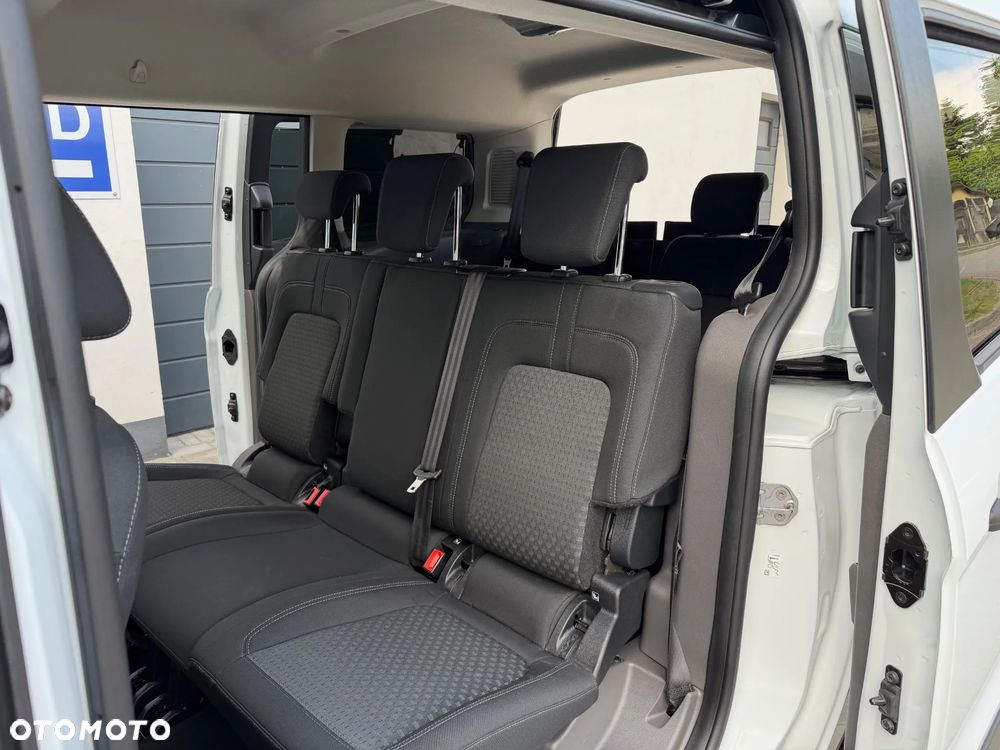 Ford Tourneo Connect Grand - 20