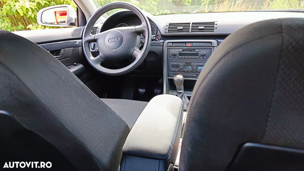 Audi A4 Limuzina - 11