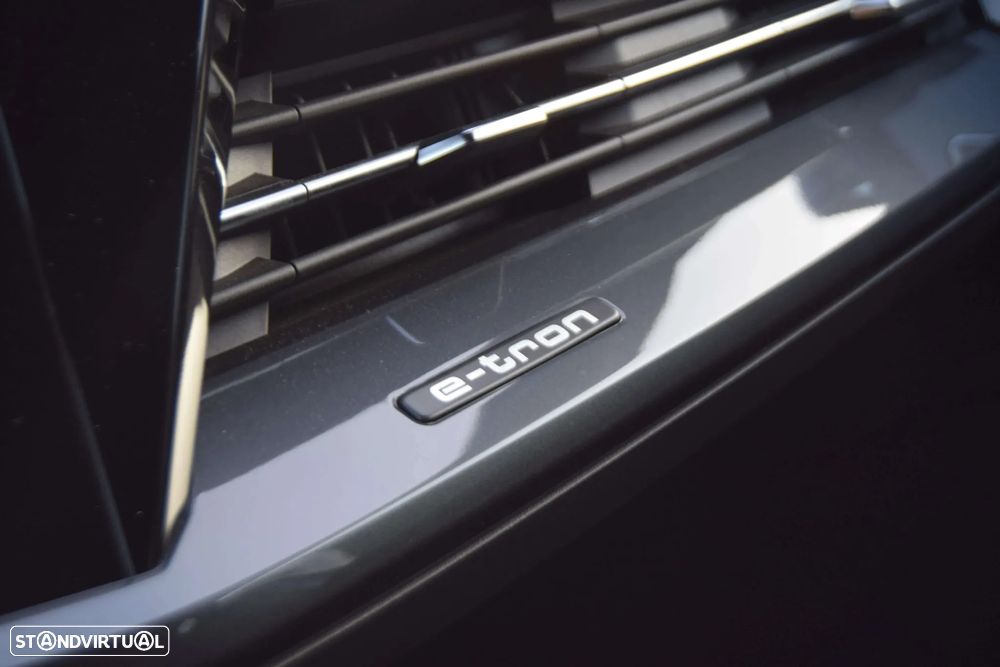 Audi Q4 e-tron 45 82 kWh SE Business Plus - 31