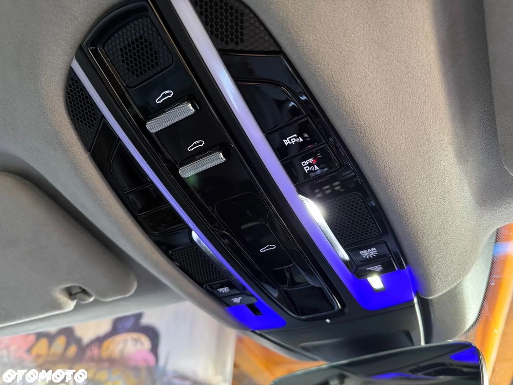 Porsche Panamera Turbo S E-Hybrid GPF - 40