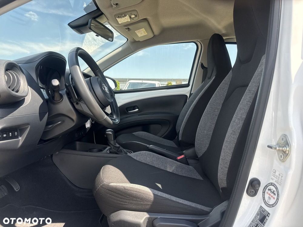 Toyota Aygo X - 16