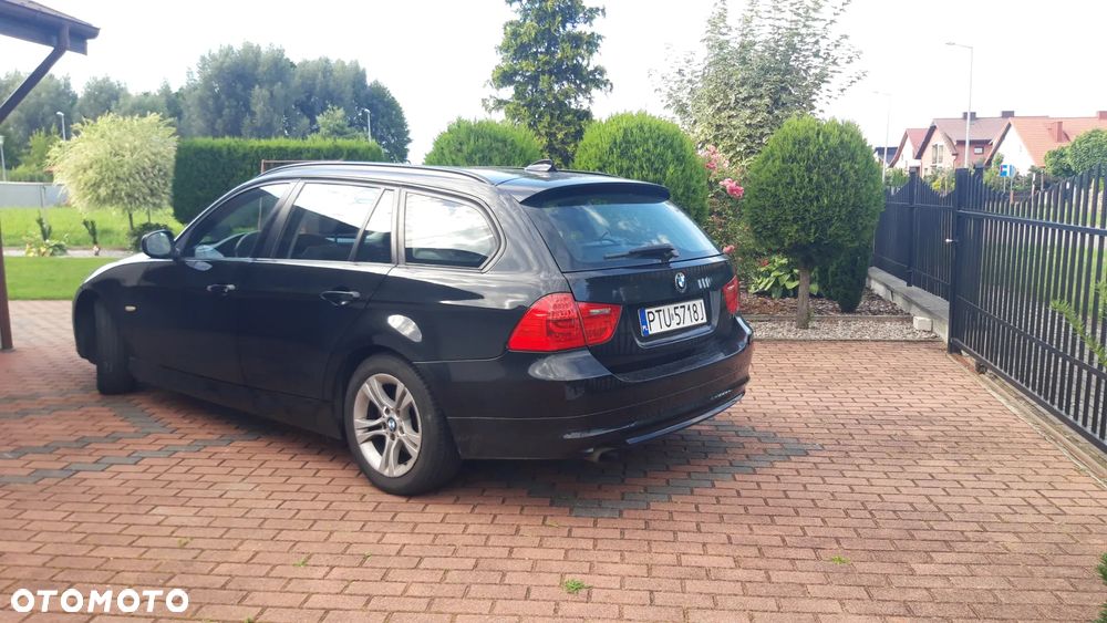 BMW Seria 3 318d DPF - 6