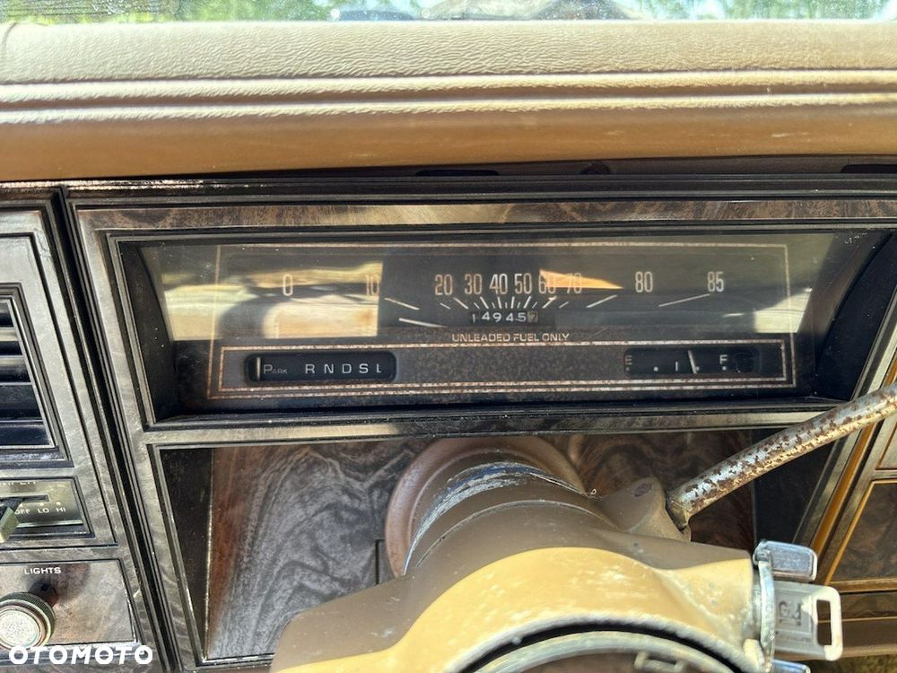 Oldsmobile Delta 88 - 26