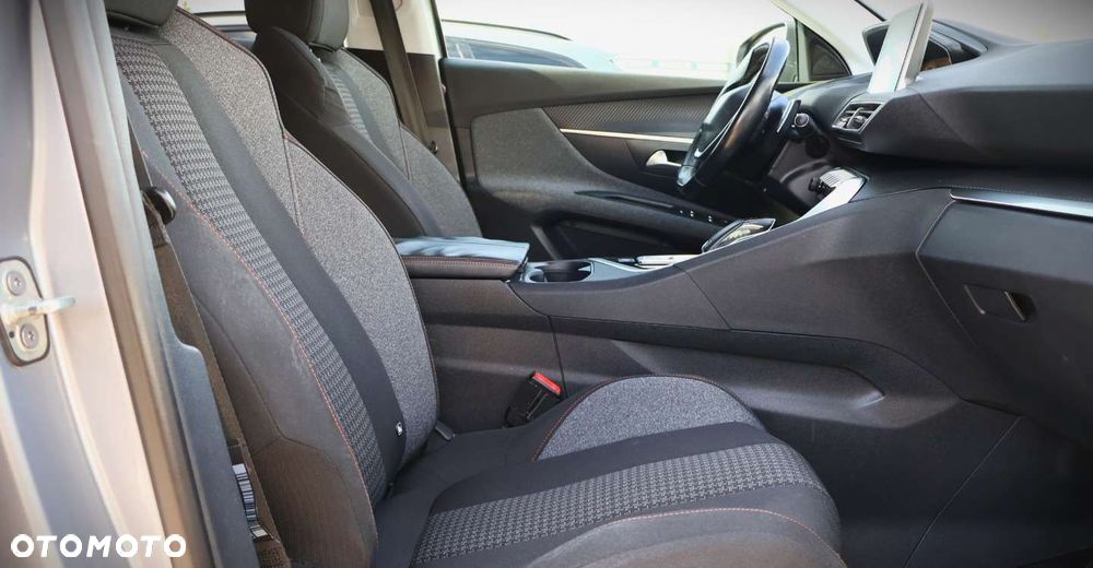 Peugeot 3008 - 19