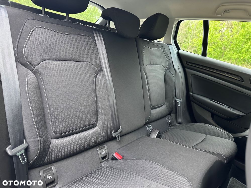 Renault Megane ENERGY TCe 100 LIFE - 28