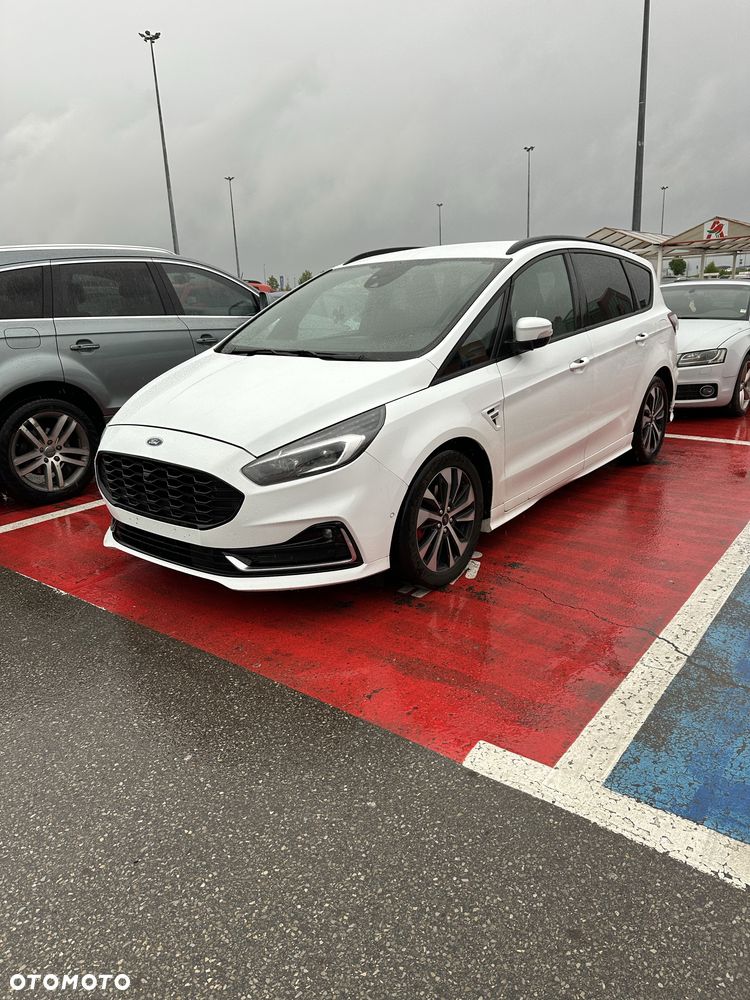 Ford S-Max - 8