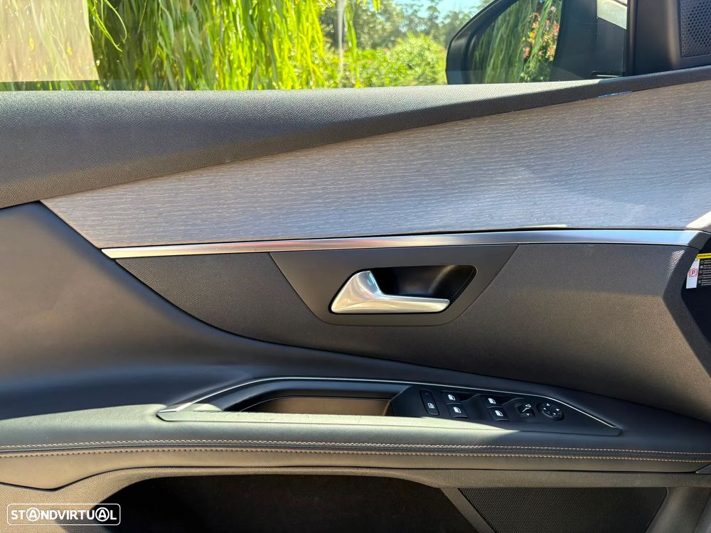 Peugeot 3008 BlueHDi 180 Stop & Start EAT8 Allure - 26