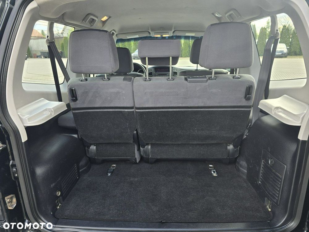 Mitsubishi Pajero - 18