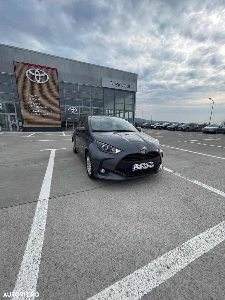Toyota Yaris 1.5 VVT-i HSD Eco - 2