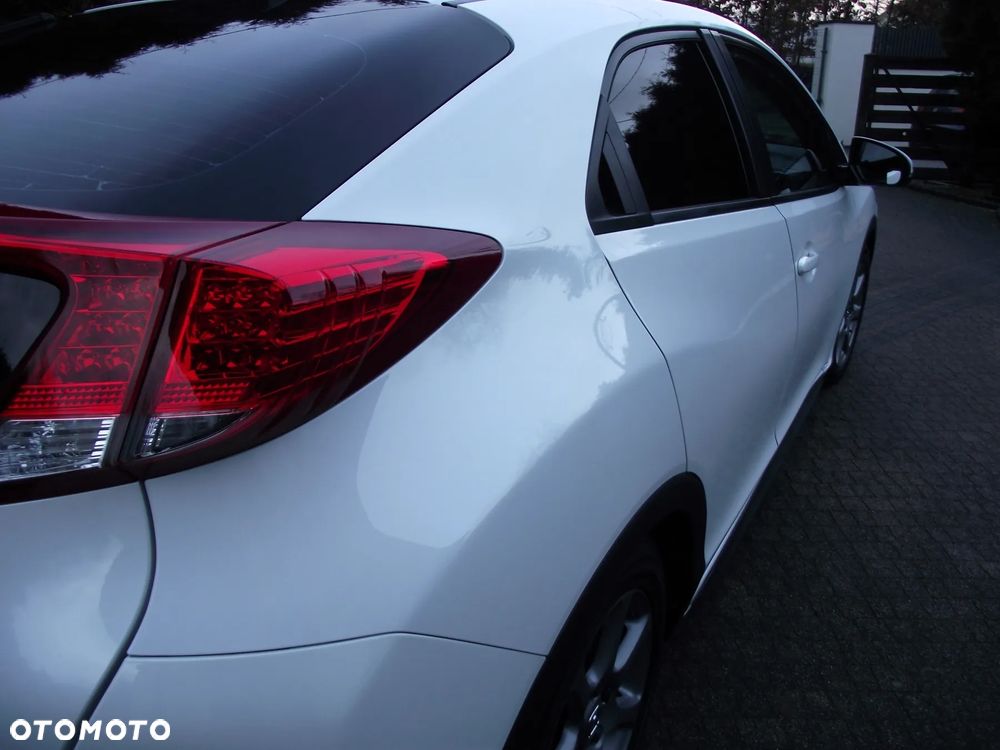 Honda Civic 1.8 Executive - 19