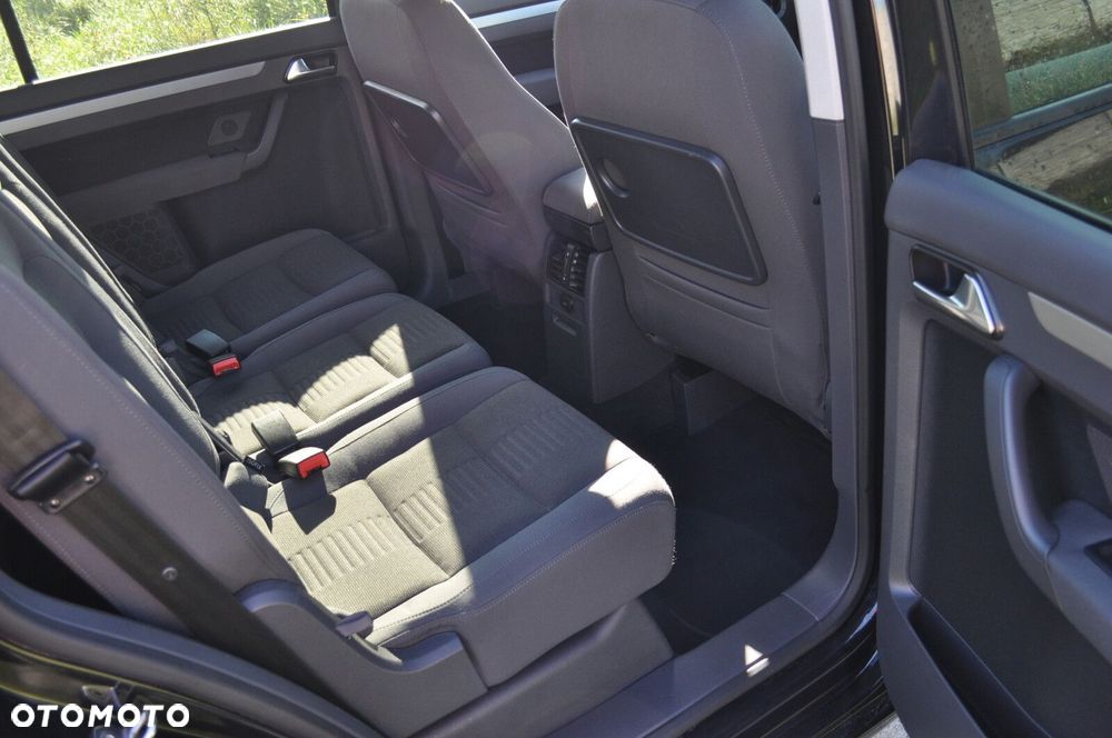 Volkswagen Touran - 7