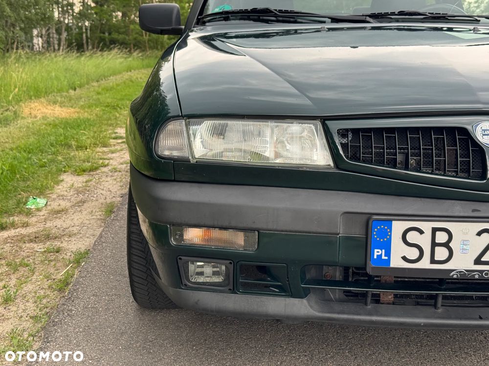 Lancia Delta 2000 - 16