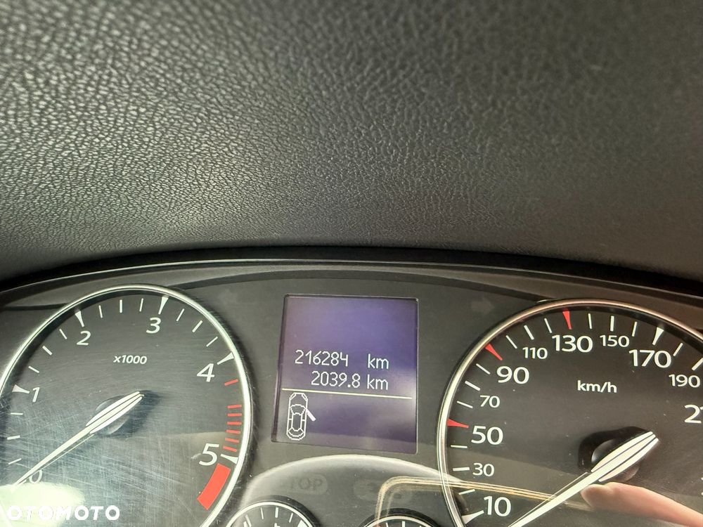 Renault Laguna dCi 110 FAP Limited - 13