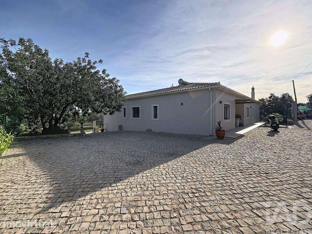 Casa / Villa em São Brás de Alportel - Grande imagem: 4/36