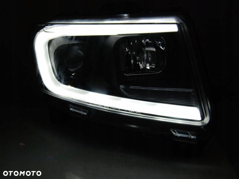 LAMPY REFLEKTORY GRAND CHEROKEE OD 2011 DO 2013 ROKU TUBE LIGHT SEQ - 4