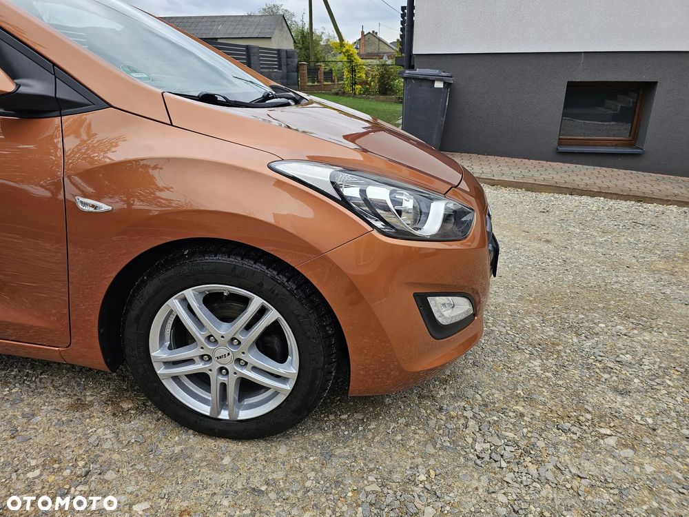 Hyundai i30 - 23