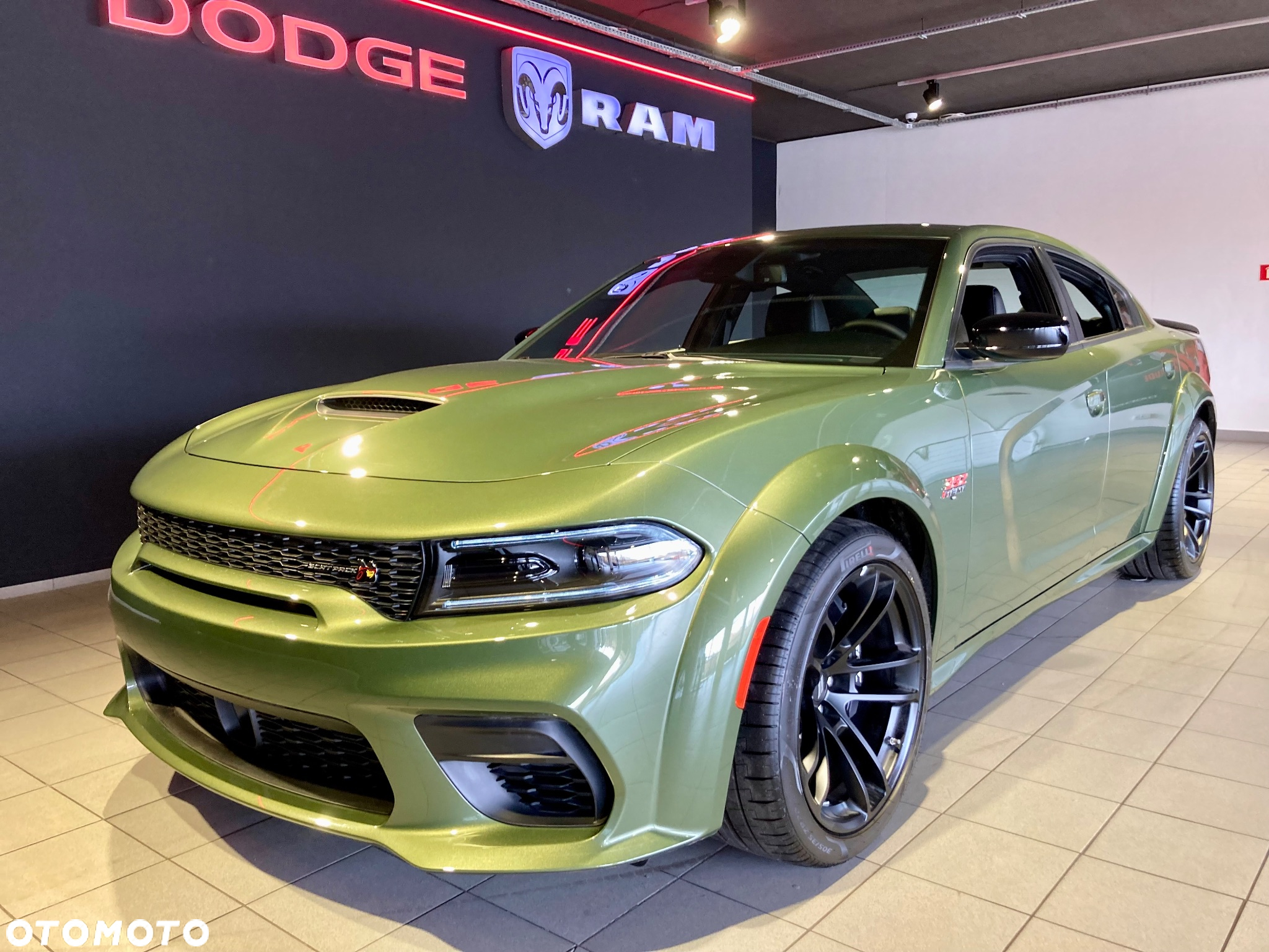 Dodge Charger 6.4 Scat Pack Widebody - 2