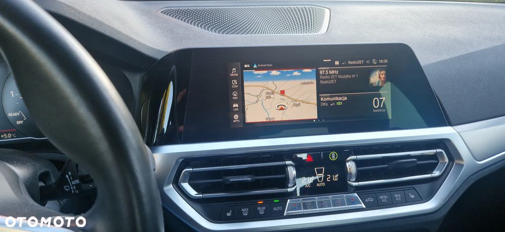 BMW Seria 3 318i M Sport - 5