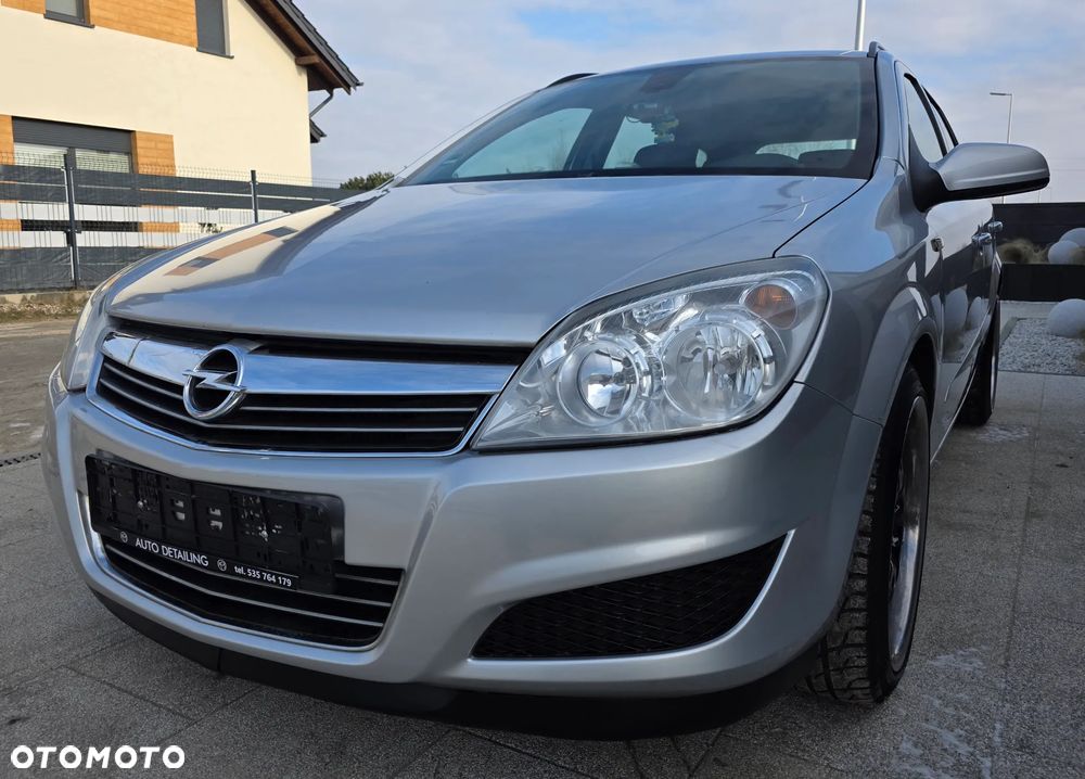 Opel Astra 1.7 CDTI DPF NAVI - 2