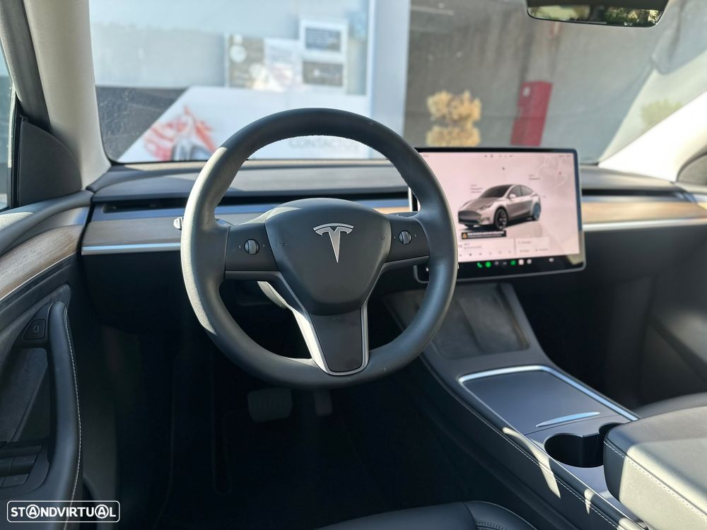 Tesla Model Y Long Range Tração Integral - 26