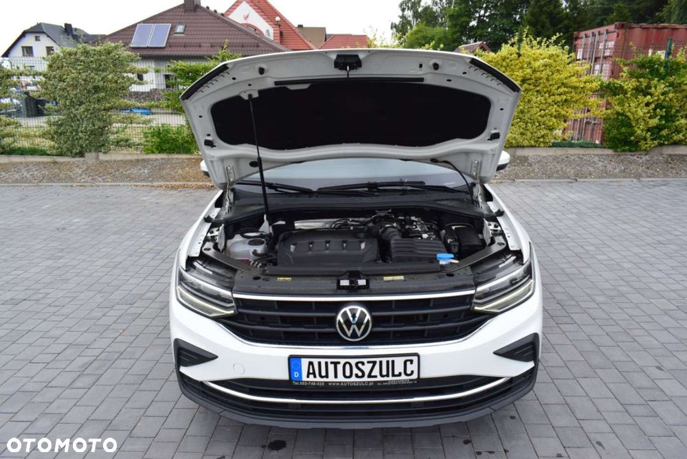 Volkswagen Tiguan - 16