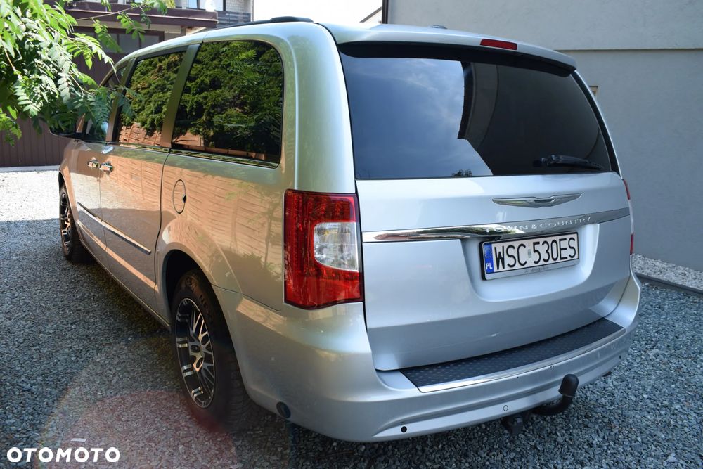 Chrysler Town & Country 3.6 Limited - 6