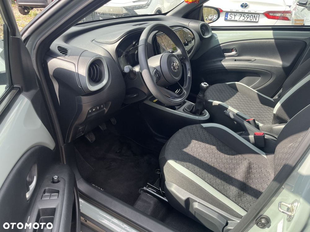 Toyota Aygo X - 9