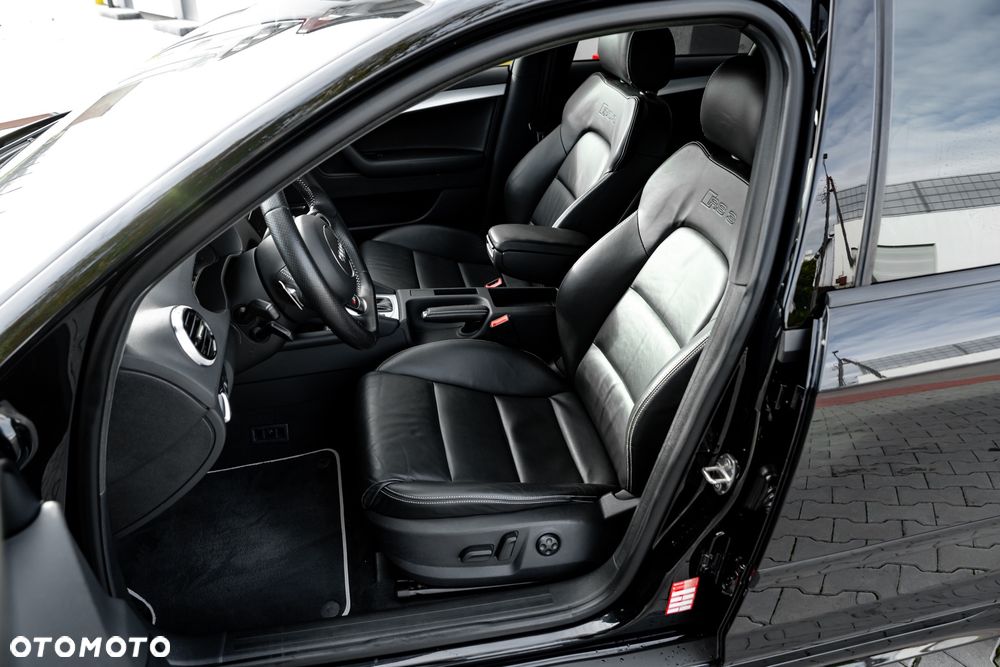 Audi RS3 Sportback - 41