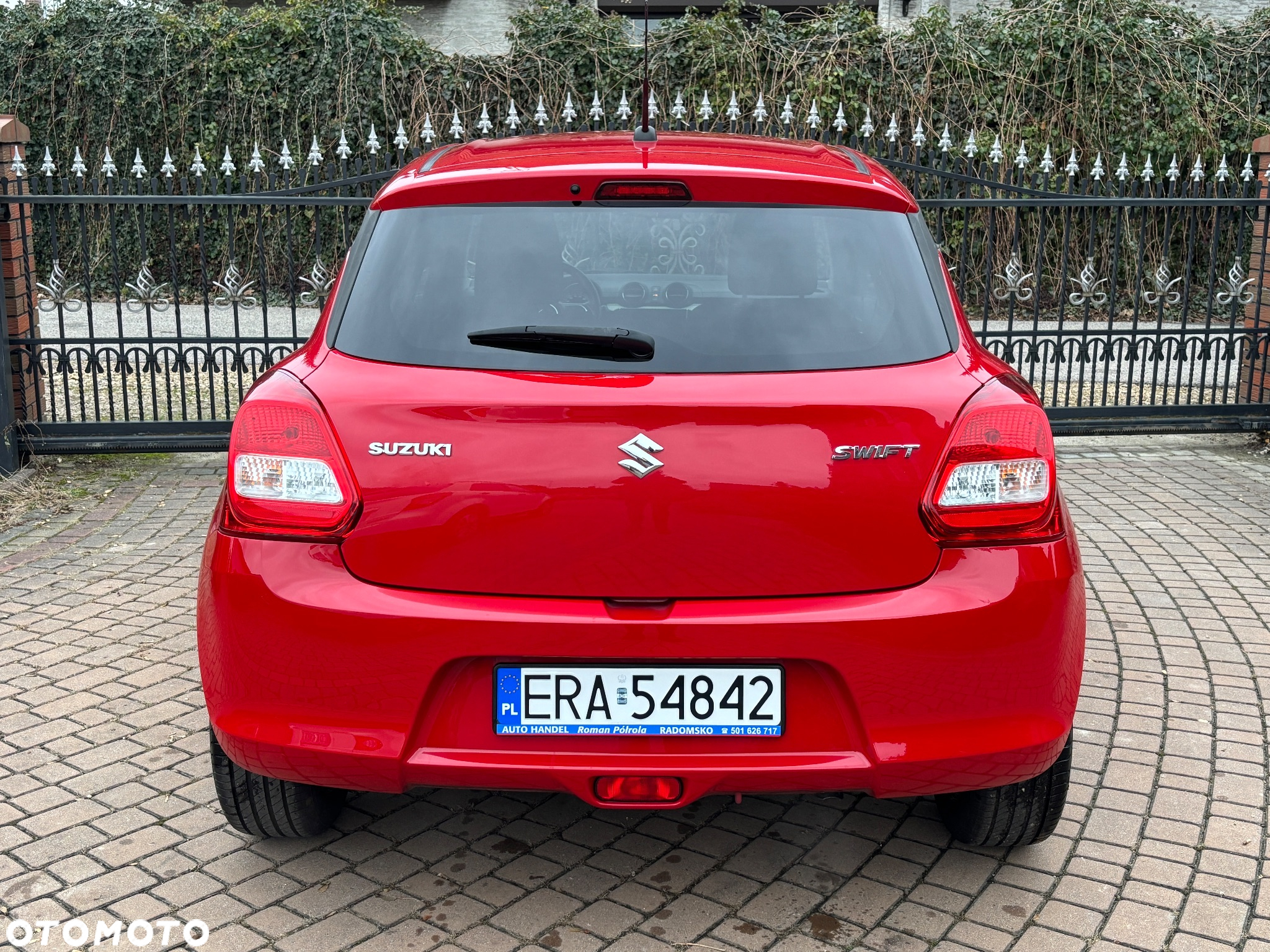 Suzuki Swift 1.2 Premium Plus - 5