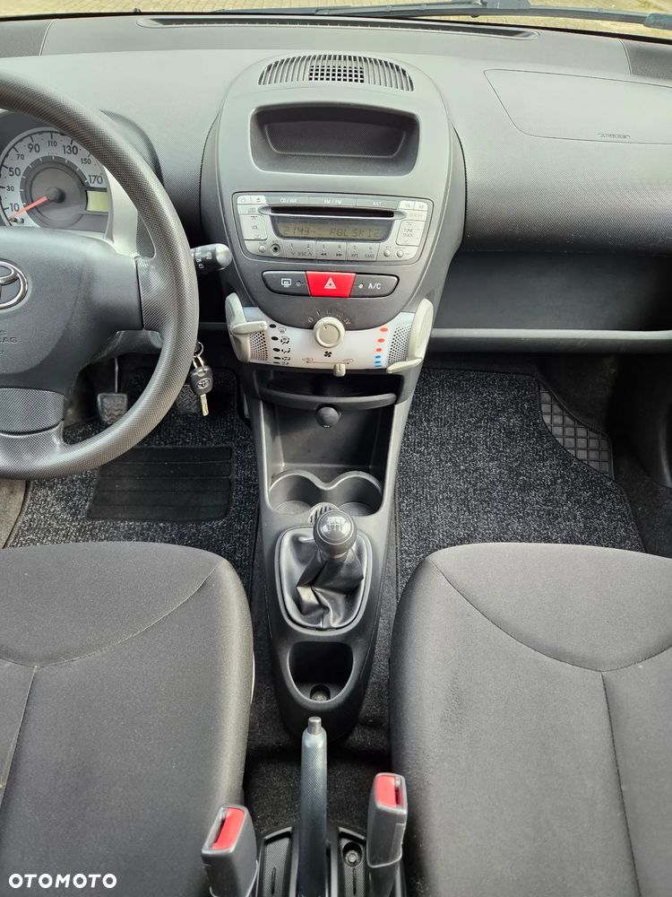 Toyota Auris 1.33 VVT-i Luna - 18